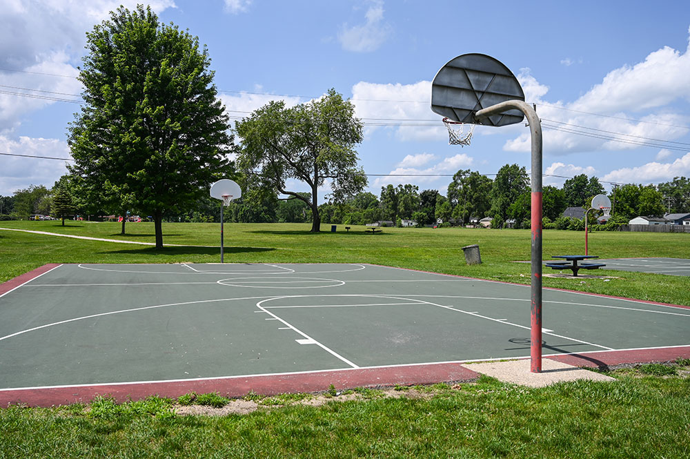 Appleridge Park basketball court