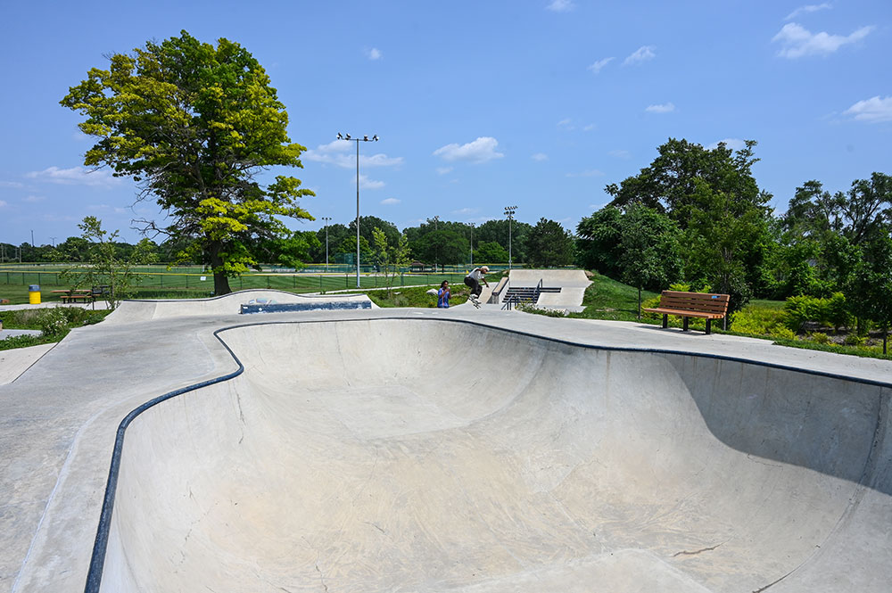 skate park half pipe